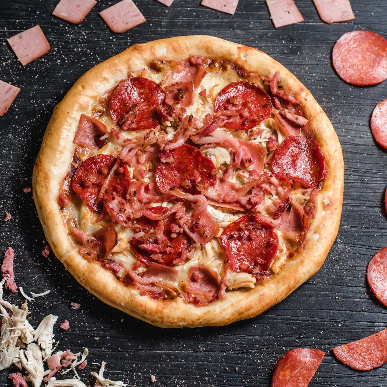 Pizza 5 Carnes + Bebida 250 Ml