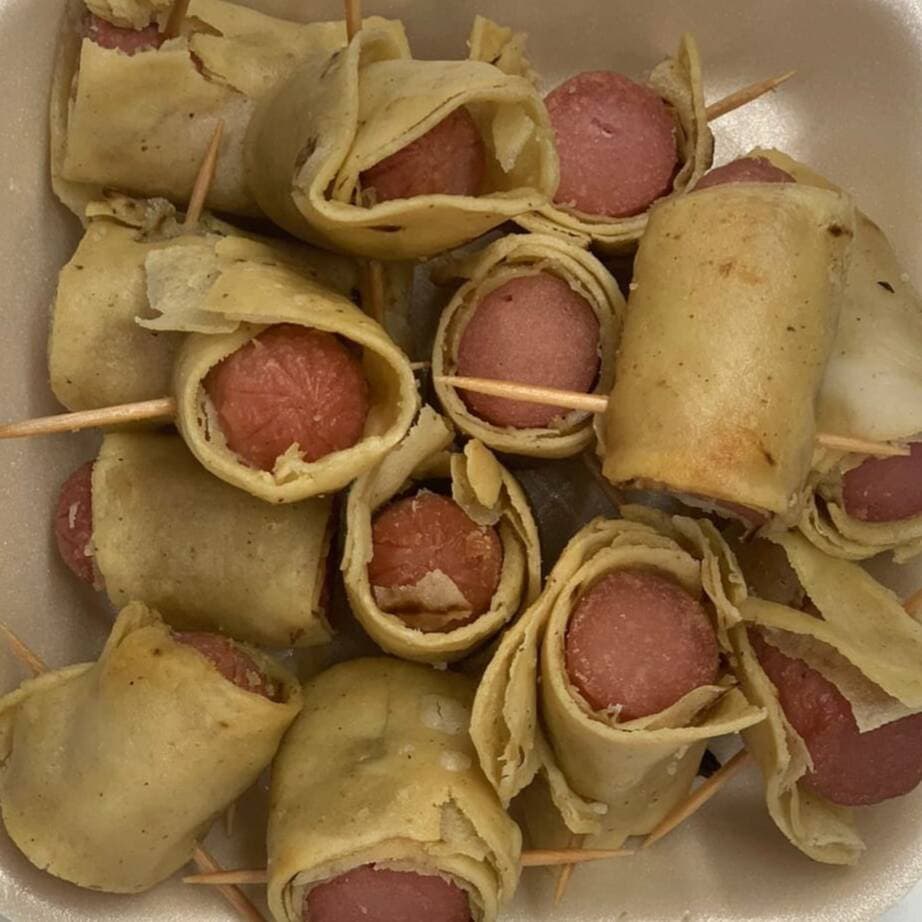 Salchitacos
