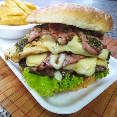 Escorpión + Papas + Gaseosa
