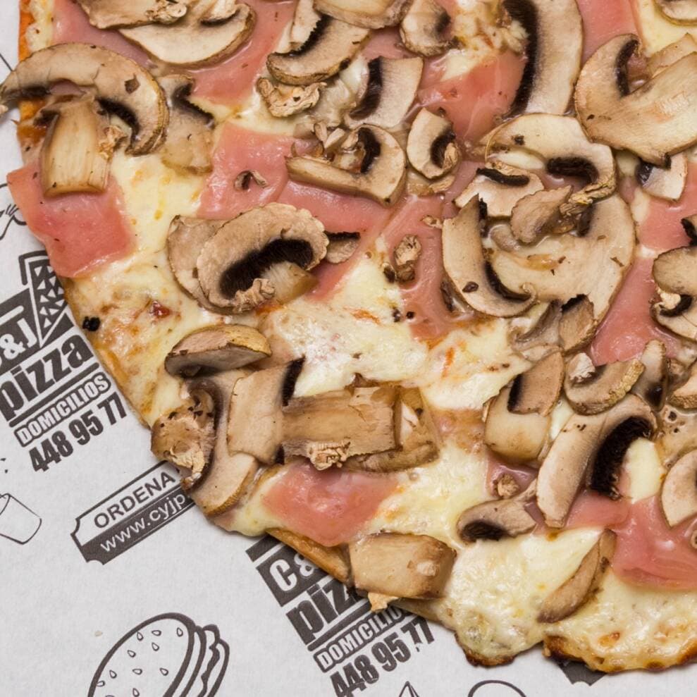 Pizza Especial de Champiñones y  Pollo