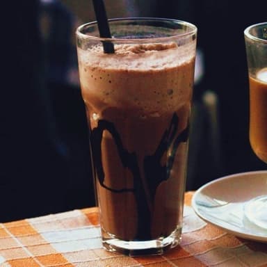 Malteada de Chocolate 16 Oz