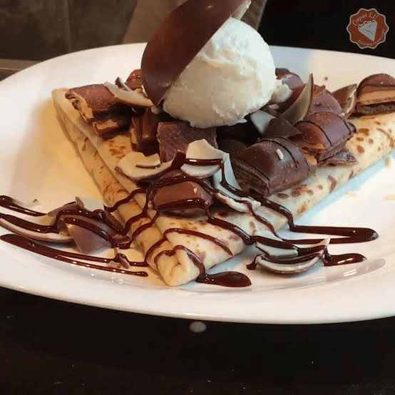 CREPA PREMIUM 3 SABORES+HELADO+KINDER DELICE🍫🍨🥞