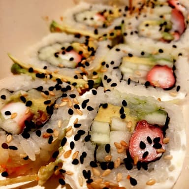 California de Camaron ( ajonjoli por fuera )