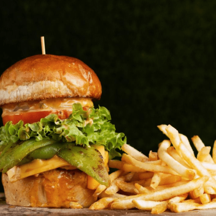 Texas Burger + Papas + Bebida