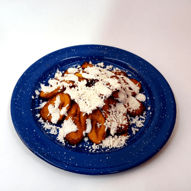 Plátanos Fritos con Crema y Queso