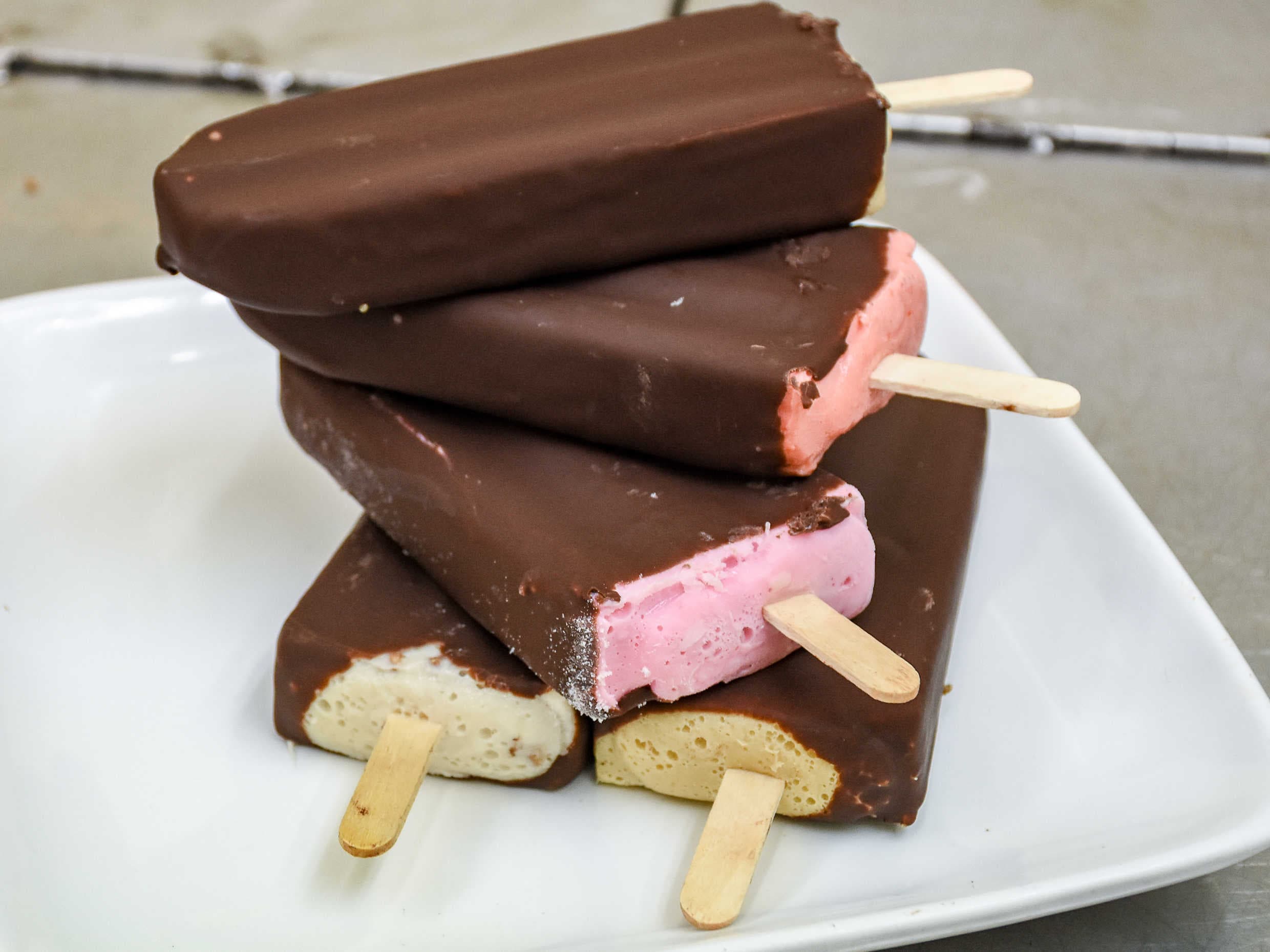 Paleta de crema con cubierta de Chocolate