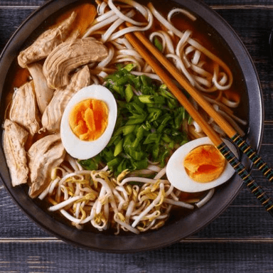 Sopa de Ramen de Pollo