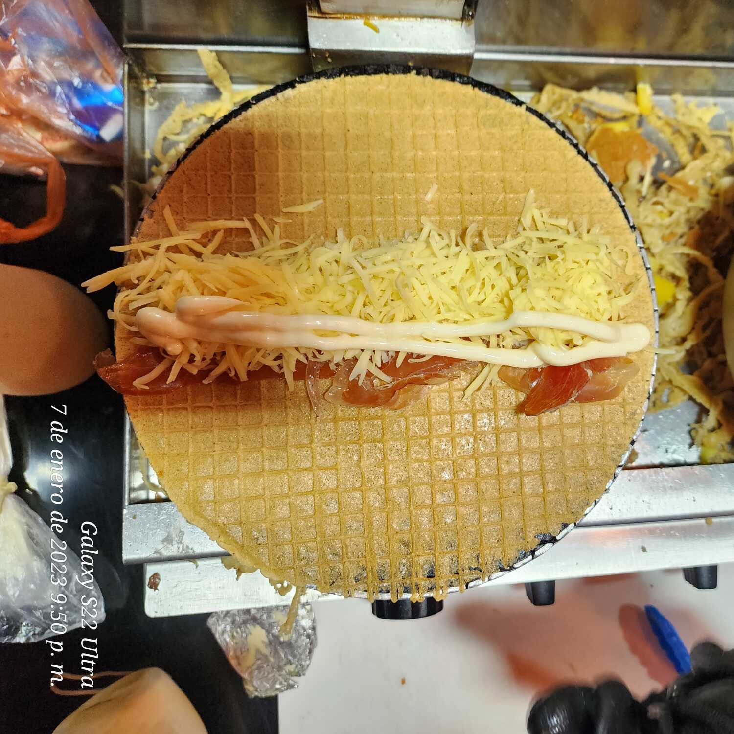 Jamón Serrano con Queso Bola