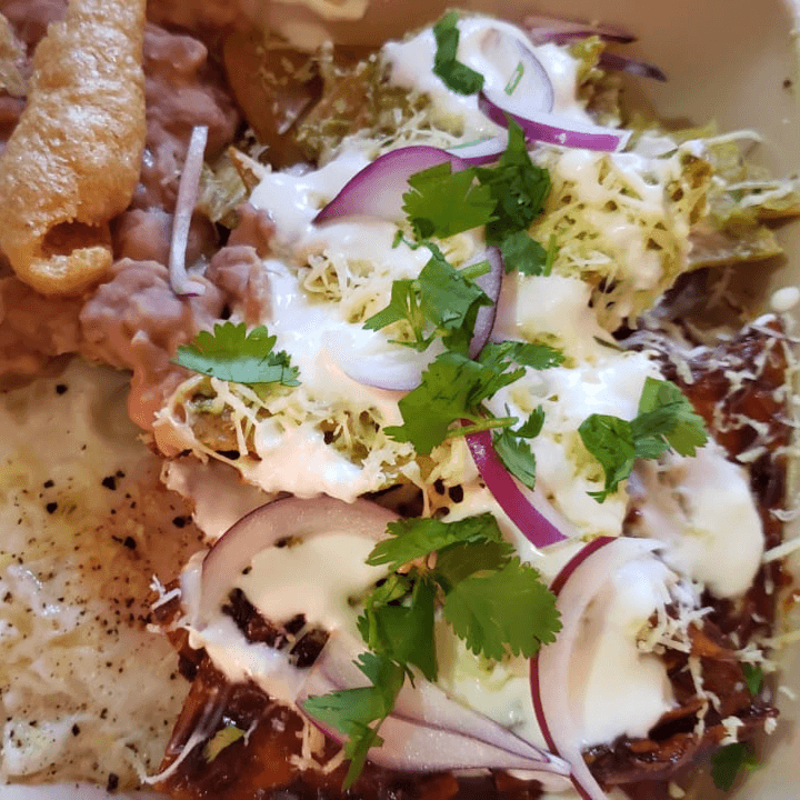 Chilaquiles en Salsa Roja Dulce