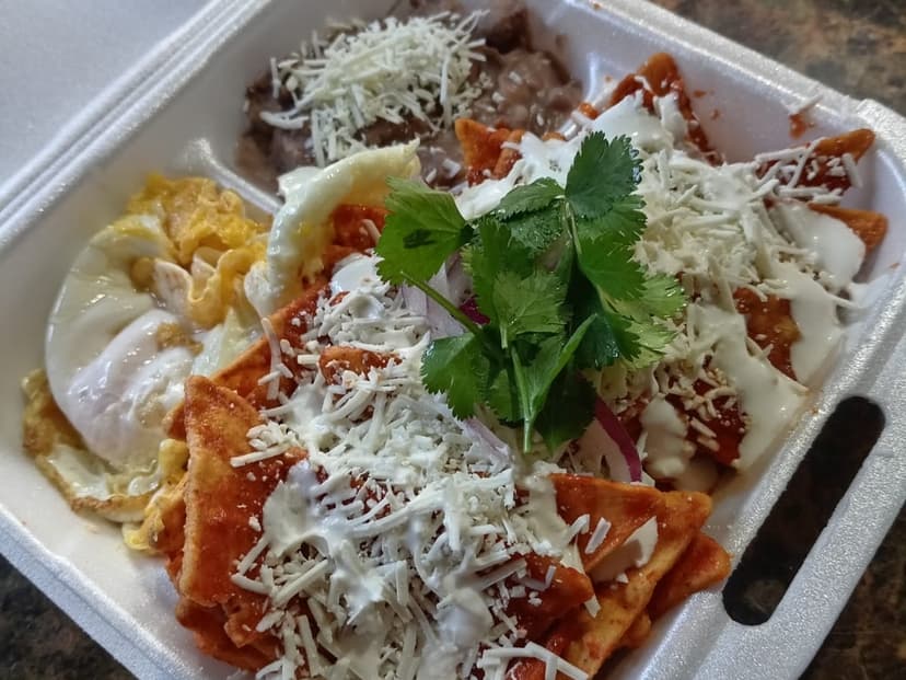 CHILAQUILES NAVARRO