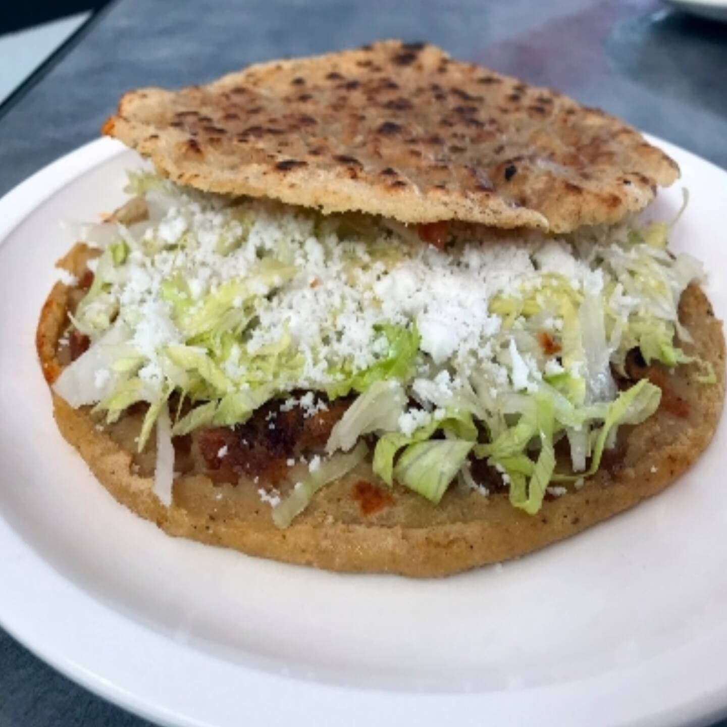 GORDITA DE CHICHARRÓN PRENSADO