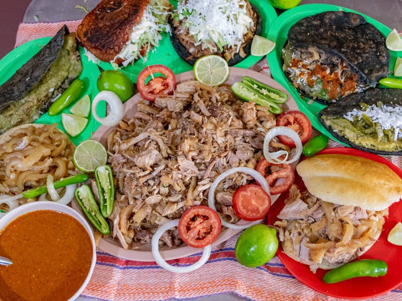 Carnitas, Gorditas, y Quesadillas.Las Ranas Encharcadas