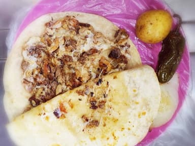 Quesadilla de Cabeza Doble