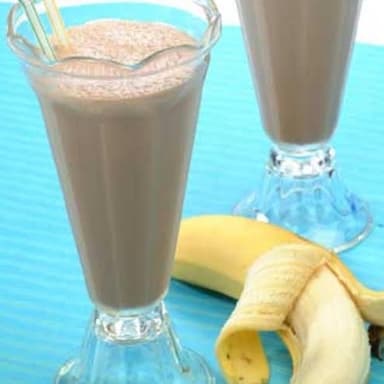 Licuado de Chocomilk con Plátano (16oz)