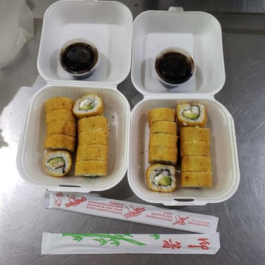 2 ROLLOS (1)CAMARON 🍤 Y (1) POLLO 🐥
