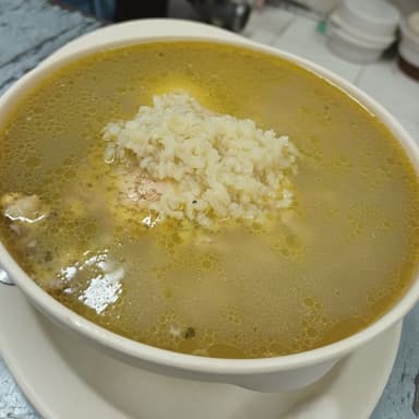 Caldo de Pollo
