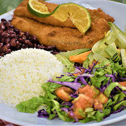 casado de pescado  + bebida gratis