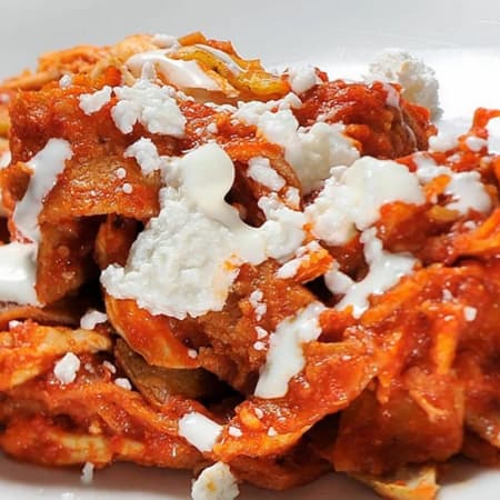 Chilaquiles Rojos.