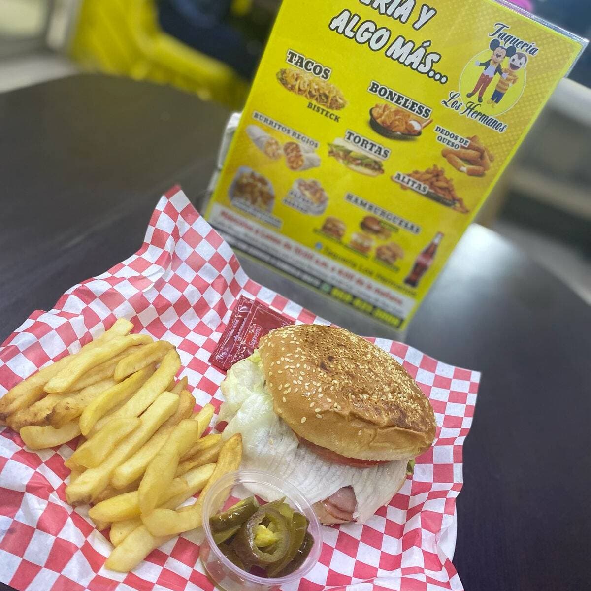 Hamburguesa Clasica con Papas