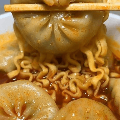 RAMEN MAS  2 DOMPLINGS