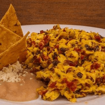 PLATILLO DE HUEVO CON CHORIZO