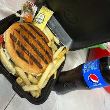 Combo-Hamburguesa con Papas