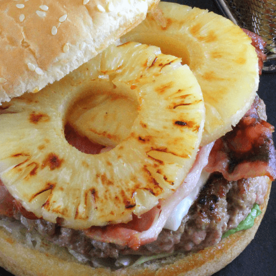 Hamburguesa hawaiiana