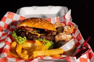 Hamburguesa + Boneless + Papas