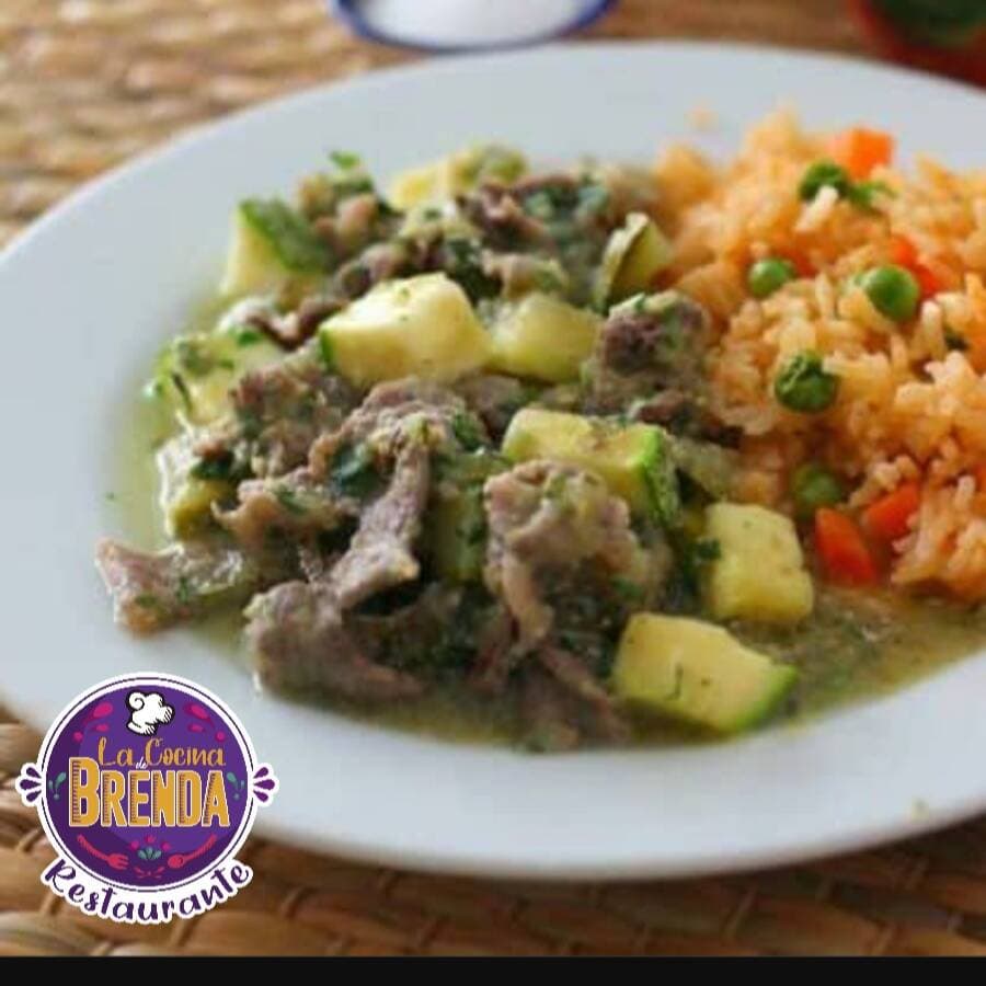 Bistec en salsa verde (cerdo)