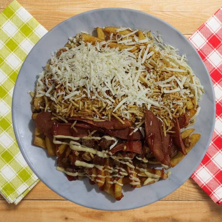 Salchipapa de Pechuga Asada