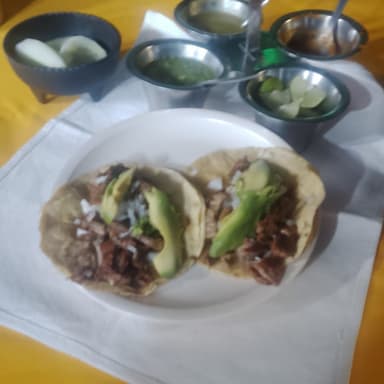 Tacos de Machitos ( 2 tacos tortilla grande)
