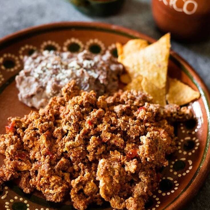 Huevos con Chorizo