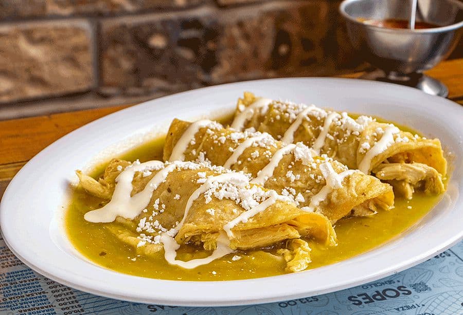 Orden de enchiladas verdes con pollo