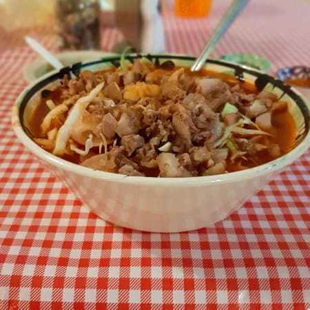 Pozole Rojo de Puerco Grande