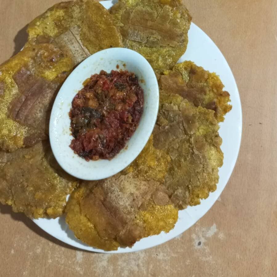 Patacones con Hogao 6 uds