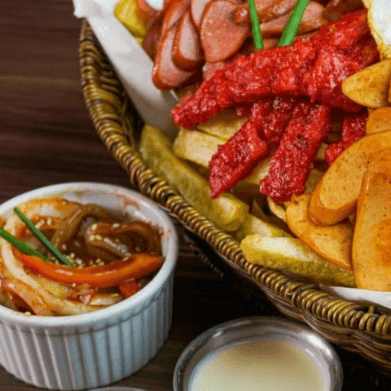 Salchi Mixta