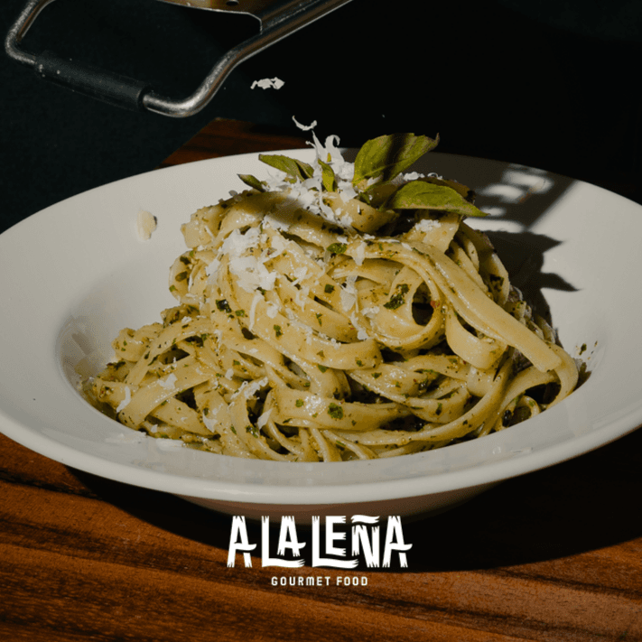 Fettuccine al Pesto