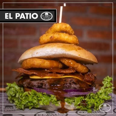 Hamburguesa el Patio con Papas + Refresco Gratis