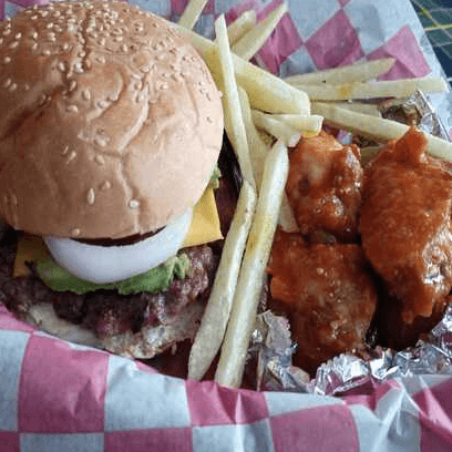 COMBO BURGUER-WINGS