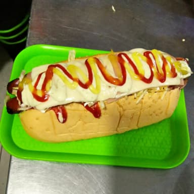 Perro Caliente Suizo