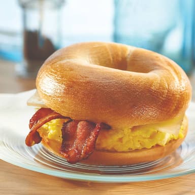 Bagel con Tocino
