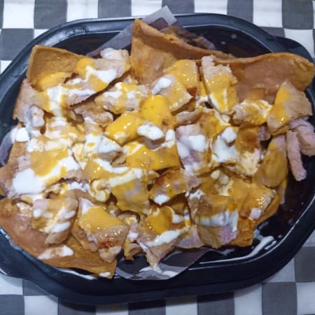 Nachos de Cerdo (Orden Completa).