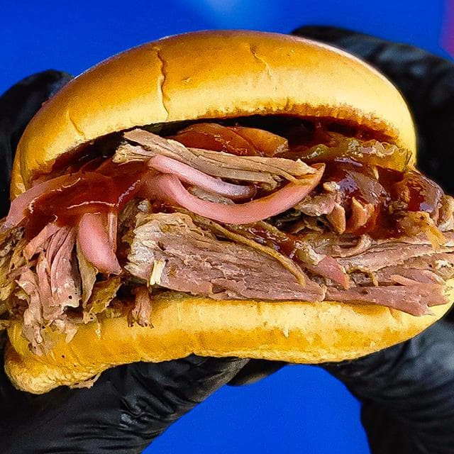 PULLED PORK SANDWICH