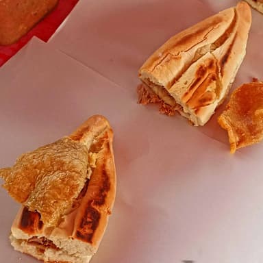 2 tortas de Cochinita pibil y 2 tortas de lechón a