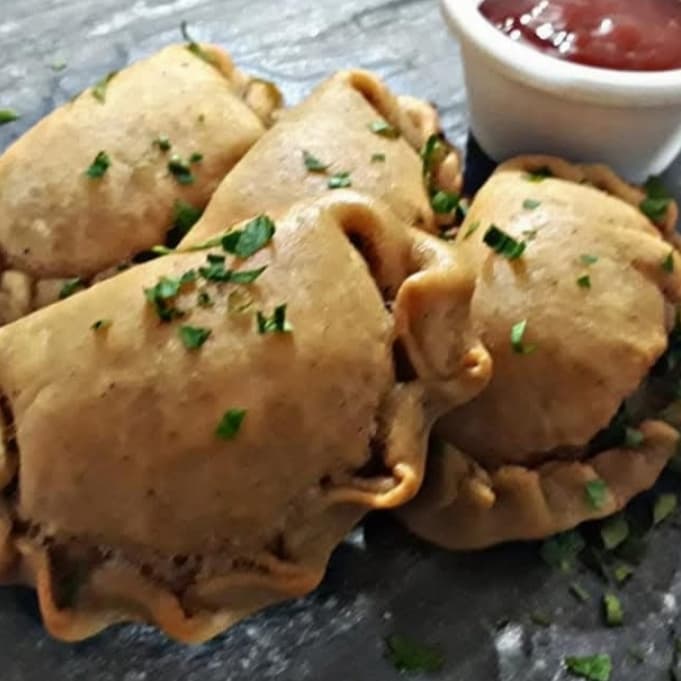 EMPANADAS ARGENTINAS QUESO