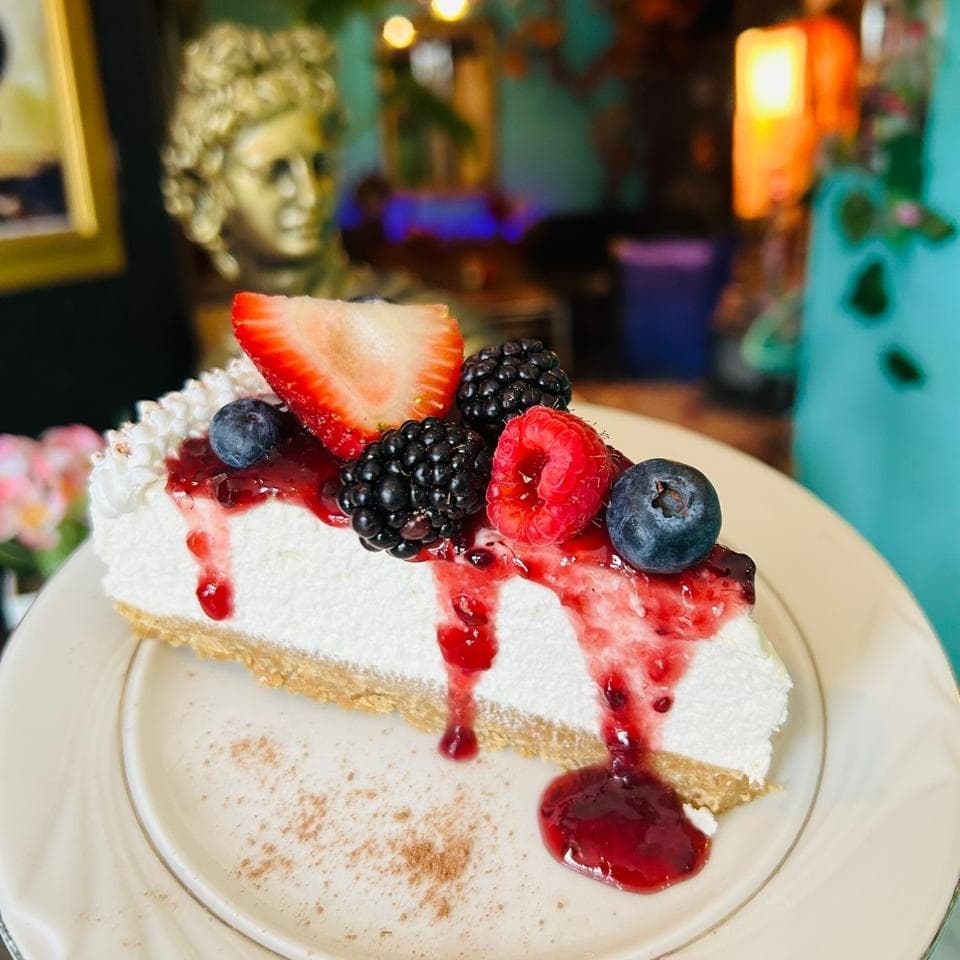 Rebanada de Cheescake de Frutos Rojos