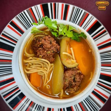 Albóndigas con Fideos