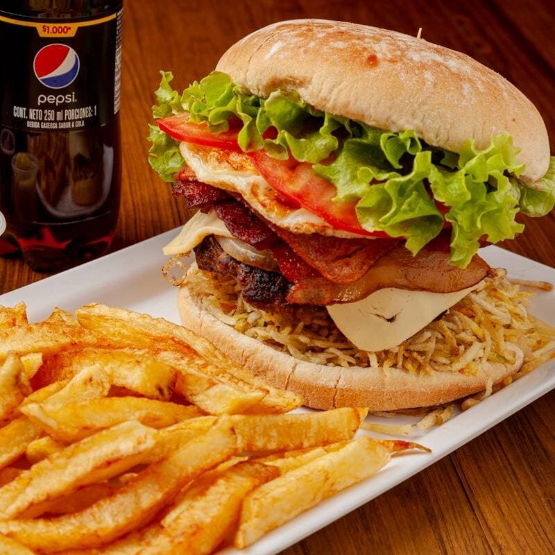 Combo Hamburguesa Especial + Papas + Bebida