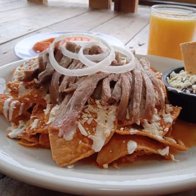 Chilaquiles con Cecina