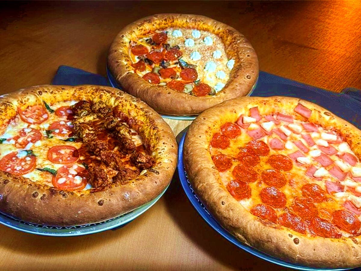 PIZZAS CAN